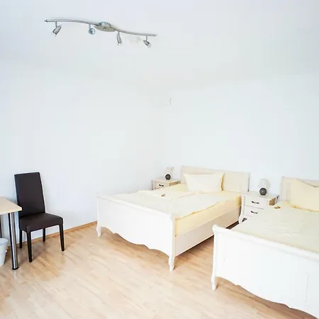 Sauer Garni Bed & Breakfast 3*