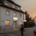 Sauer Garni Hotel Neu-Isenburg