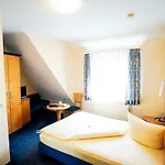 Hotel Sauer Garni Neu-Isenburg