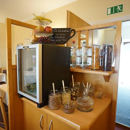 Sauer Garni Hotel Neu-Isenburg