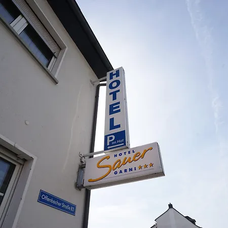 Sauer Garni Otel 3*