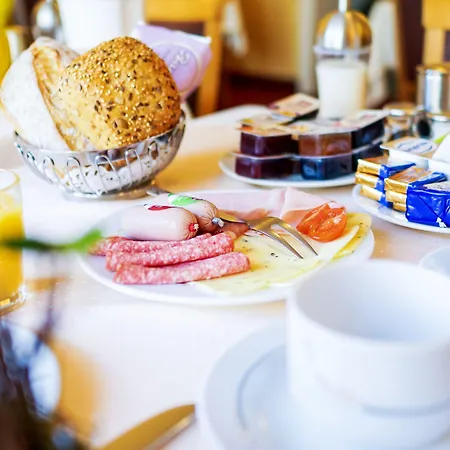 Sauer Garni 3* Neu-Isenburg