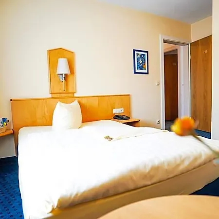 Sauer Garni 3* Neu-Isenburg