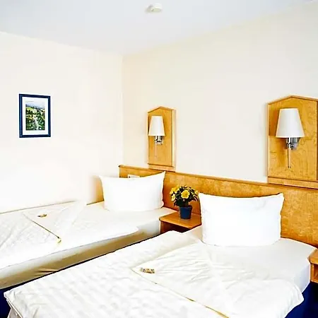 Sauer Garni 3* Neu-Isenburg