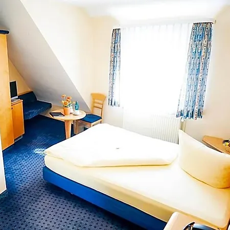 Sauer Garni 3* Neu-Isenburg