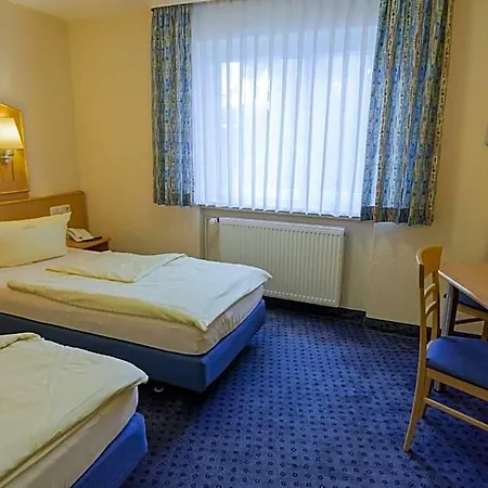 Sauer Garni Hotel