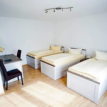 Sauer Garni Hotel Neu-Isenburg