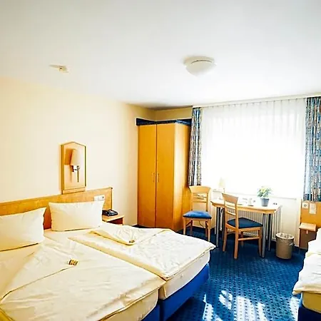 Sauer Garni Hotel Neu-Isenburg