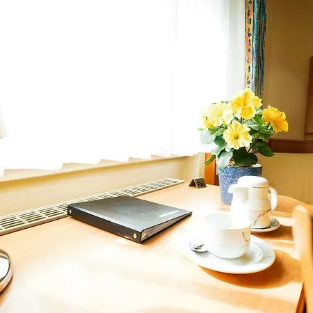 Sauer Garni Otel Neu-Isenburg