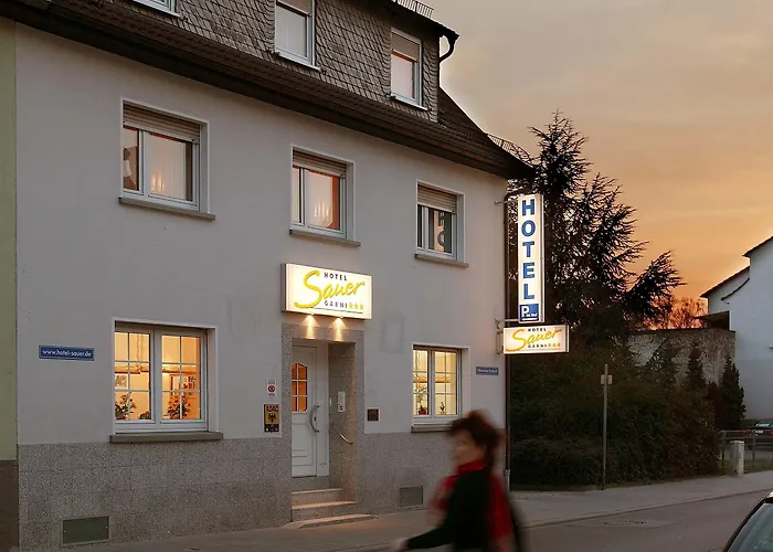 Sauer Garni Hotel Neu-Isenburg