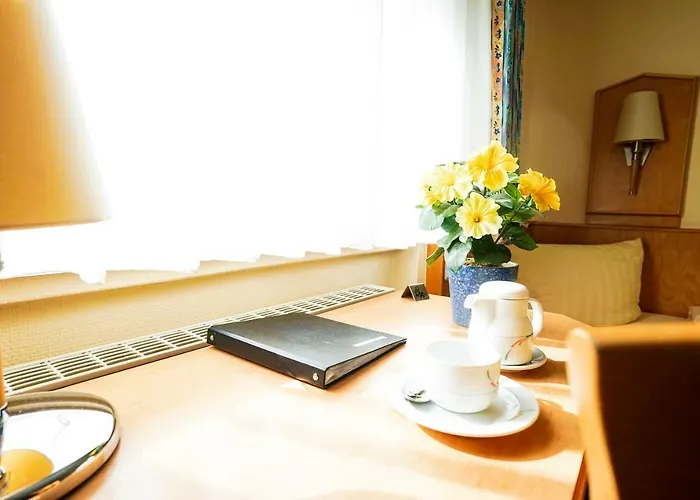 Sauer Garni Hotel Neu-Isenburg